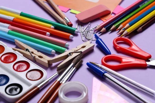 art plastique © Freepik - Racool_studio